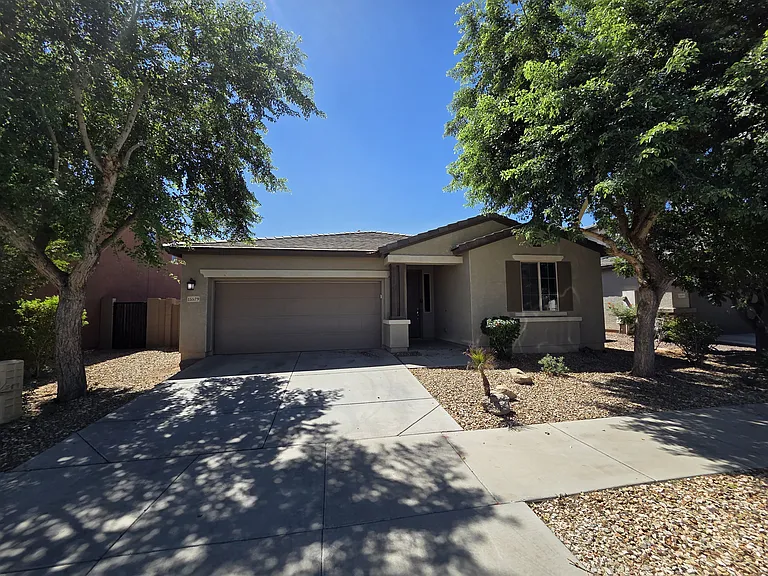 15579 W Jenan Dr — Photo 2