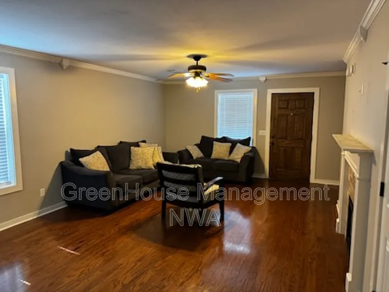 2 bed, 2.5 bath, 1150 sqft, $1,375 — Photo 4