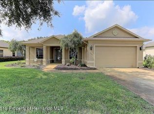 9398 Burnam Dr, Weeki Wachee, FL 34613