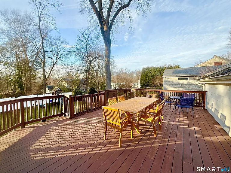 139 Highland Ave — Photo 13