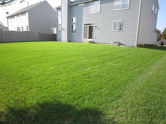 4th image of 749 Cameron Dr