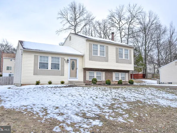 911 Wrigley Pl, Fort Washington, MD 20744