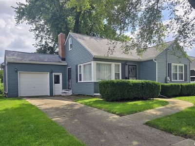 1710 Crescent Dr, Pekin, IL, 61554