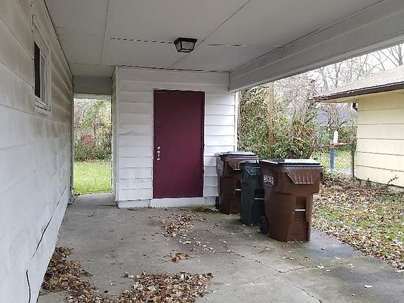 5th image of 8769 Balboa Dr