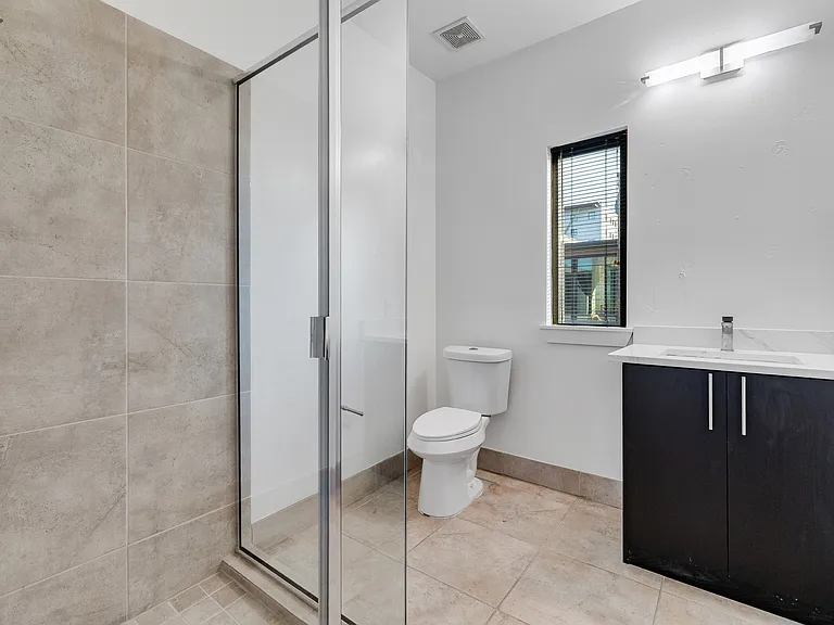 3200 Thomas Ave — Photo 35