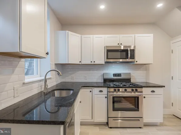 1227 S Peach St, Philadelphia, PA 19143