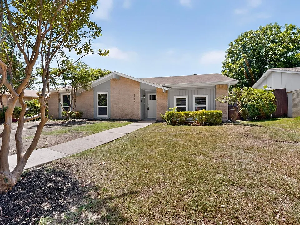 1004 Cross Bend Rd