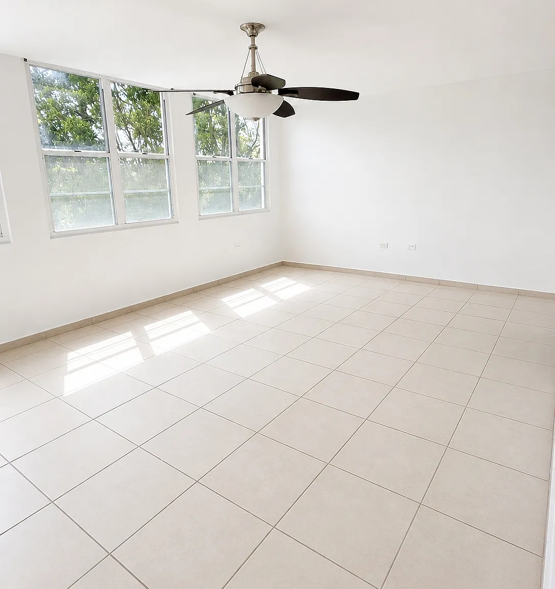 4 bed, 3.0 bath, 3710 sqft, $2,800 — Photo 3