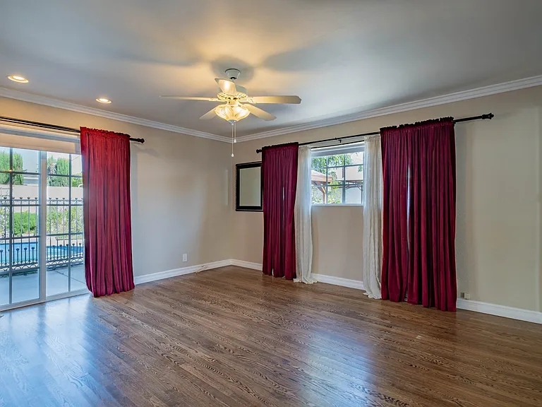 8538 Remick Ave — Photo 11