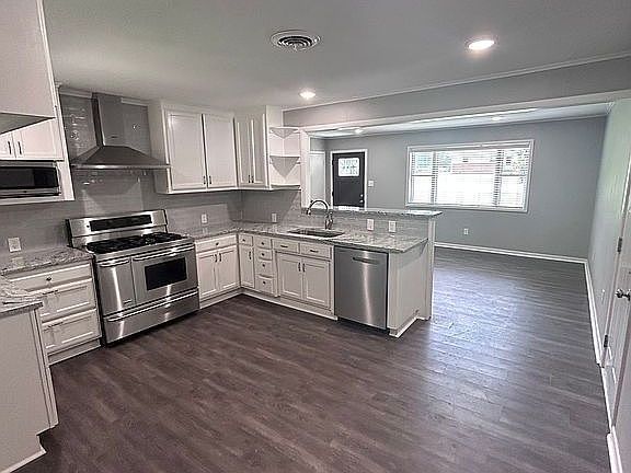 Open Floorplan!