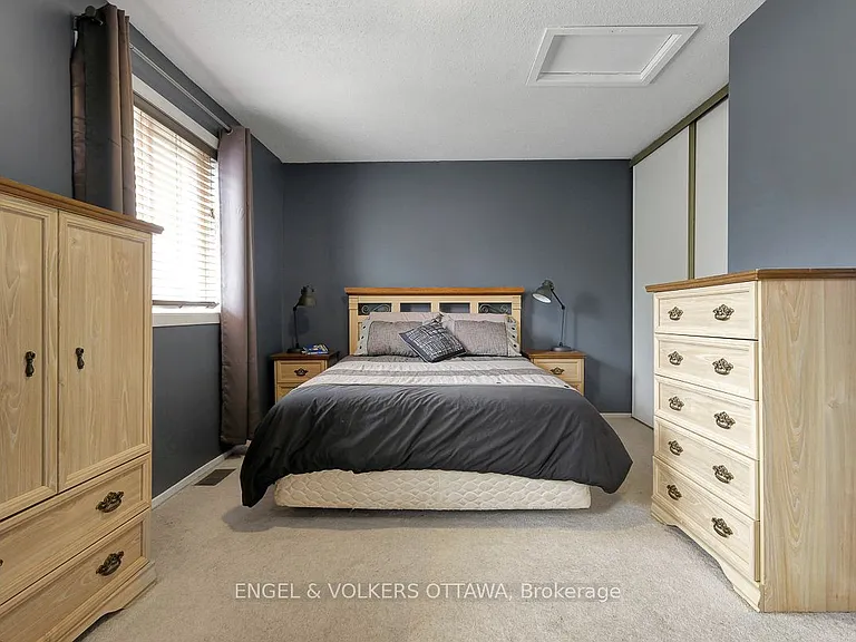 76 McDermot Ct #22 — Photo 20