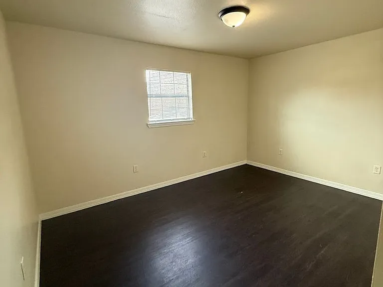 1336 Jade Ave — Photo 6