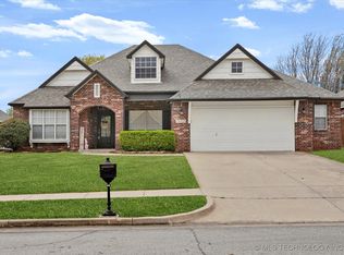 14228 S Vandalia Ave, Bixby, OK 74008