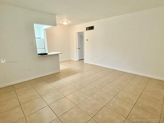 2nd image of 7505 SW 82nd St APT 207