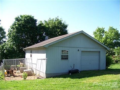 DETACHED GARAGE