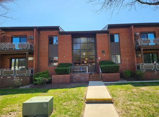 5 Darian Ct APT 1A, Pomona, NY 10970