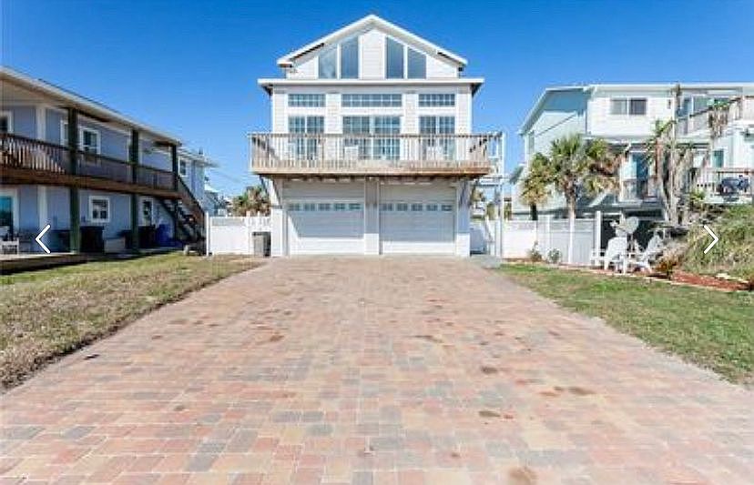 1st image of 40 Viejo St