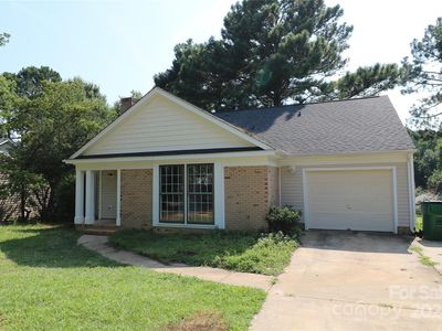 7325 Walnut Wood Dr, Charlotte, NC, 28227