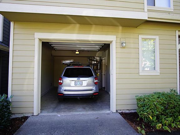 2nd image of 7958 SE Sporri Ln