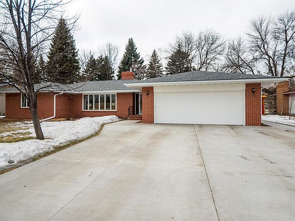 3rd image of 2524 Olson Dr