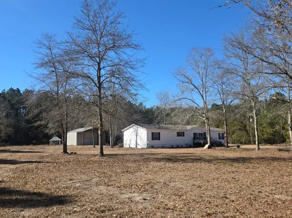 5037 Cherrywood Dr, Ellabell, GA 31308