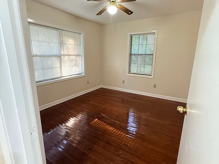 117 Louise Ln — Photo 14