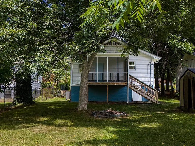 330 Chickamauga Ave — Photo 20