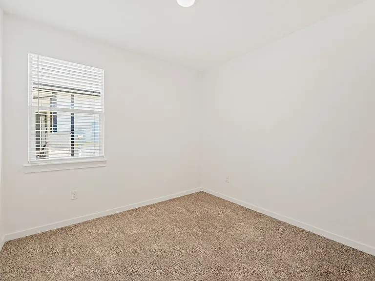 143090 Macquarie Dr — Photo 21