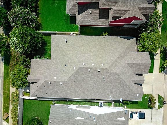 3rd image of 1524 Augusta Dr