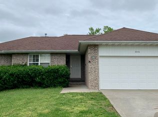 3316 S Barrington Ave, Springfield, MO 65807