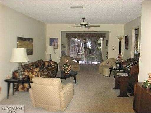 4th image of 1035 Dunrobin Dr APT D