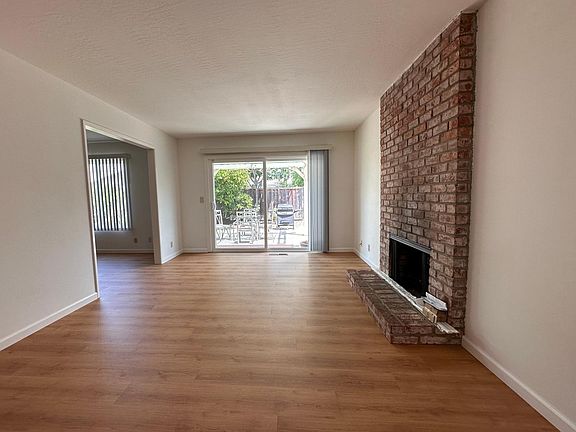 5th image of 5145 Forest Glen Dr