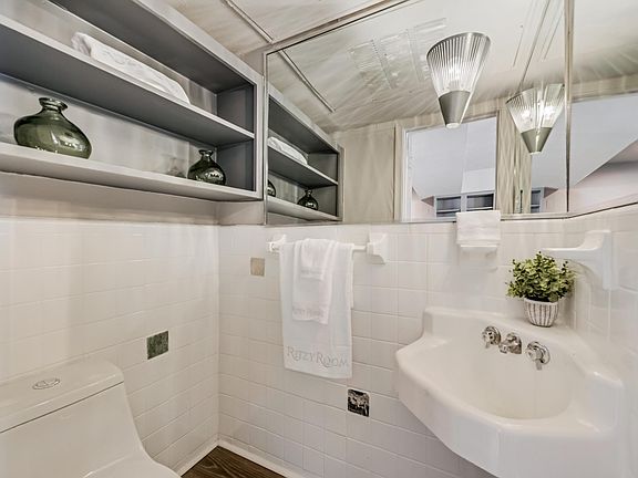 2nd image of 6013 Gaston Ave #225