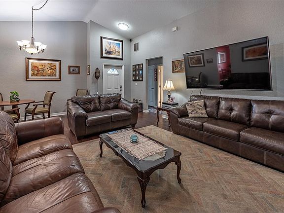 5th image of 1336 NE 154th Ave