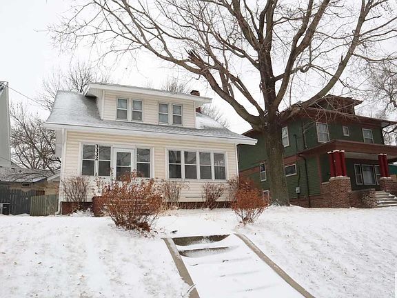 2nd image of 3332 Jackson St