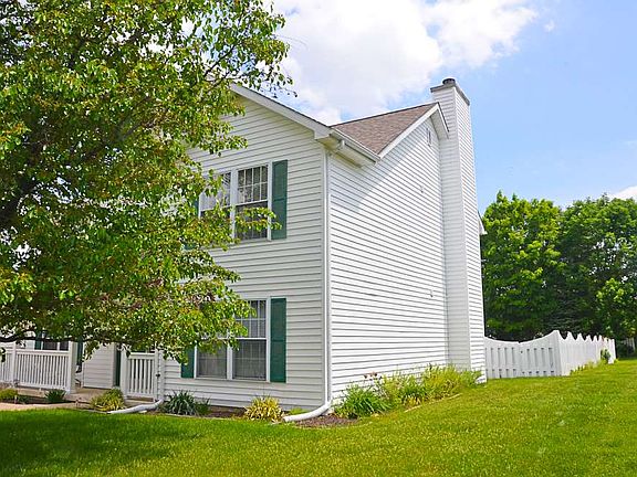 2nd image of 4817 Admirals Pointe Dr