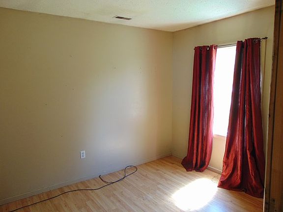 4th image of 1331 7th St