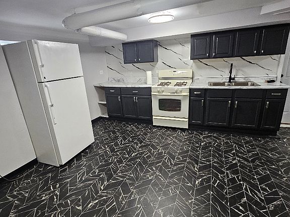 5th image of 7939 S Langley Ave #B
