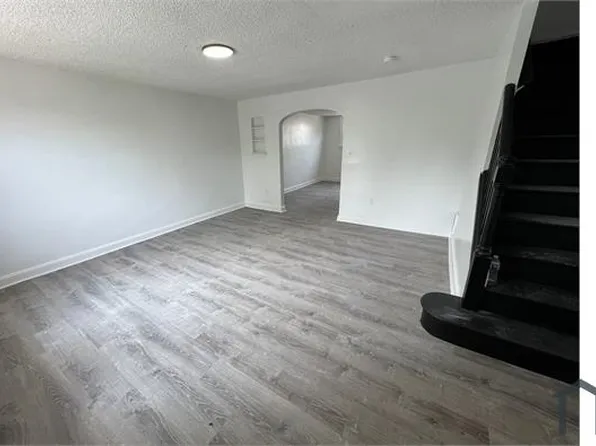 224 Meade St, Chester, PA 19013