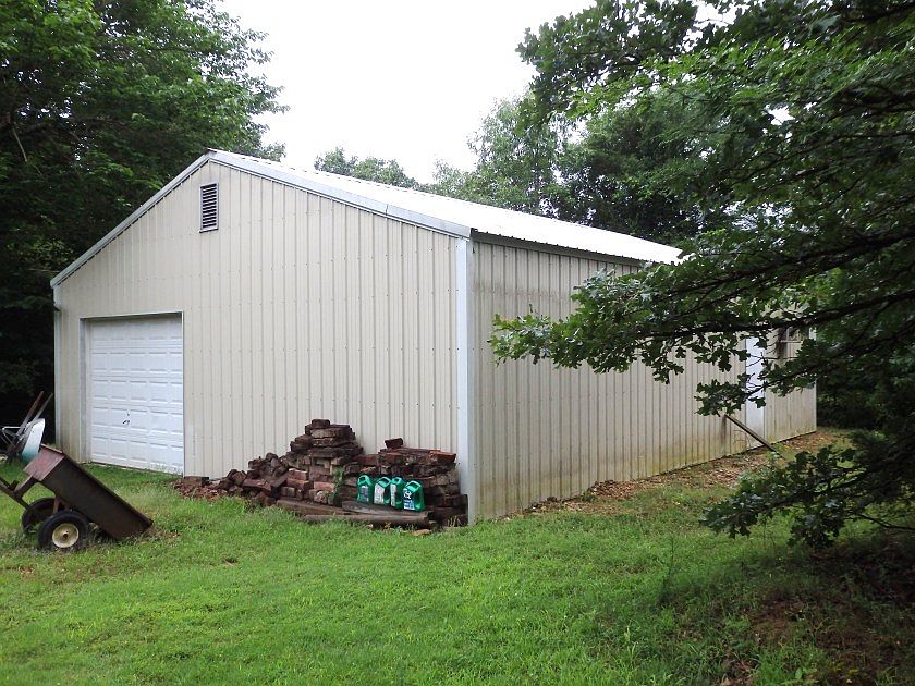 2nd image of 52 Woodhouse Way