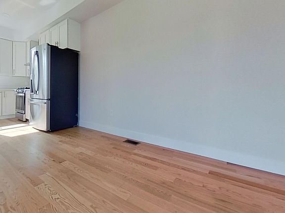 5th image of 188 Quincy Ave #B1