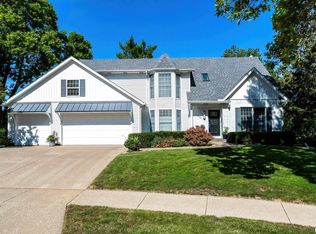 1436 Antler Ct, Bettendorf, IA 52722