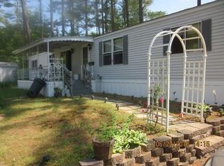 51 Crest Dr, West Wareham, MA 02576
