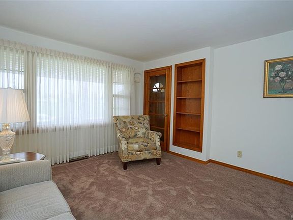 5th image of 6823 Kies St