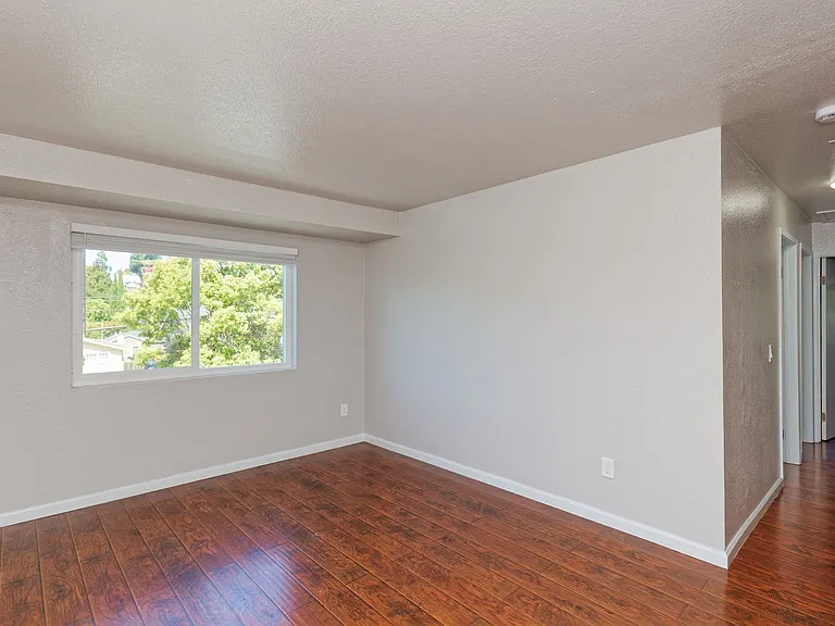 3024 Fruitvale Ave — Photo 6