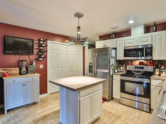 5th image of 2705 E 24th Ave
