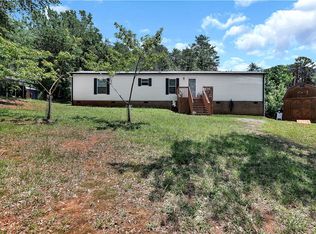 317 Gambrell Rd, Townville, SC 29689