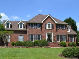 483 Beacon Knoll Ln, Fort Mill, SC 29708