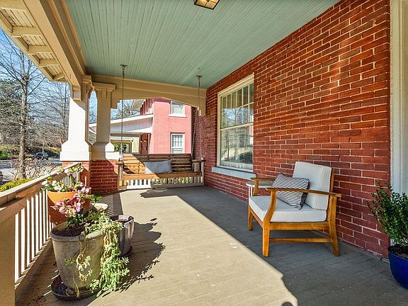 5th image of 1811 S Louisiana St