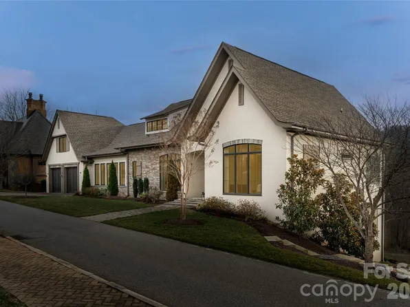 22 Snap Dragon Ct, Asheville, NC 28804